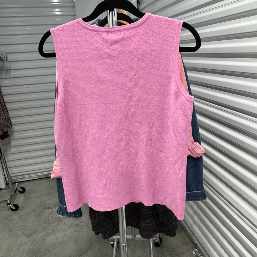 New York & Company | Vintage Sleeveless Sweater in Pink | size XL - Picture 3 of 3